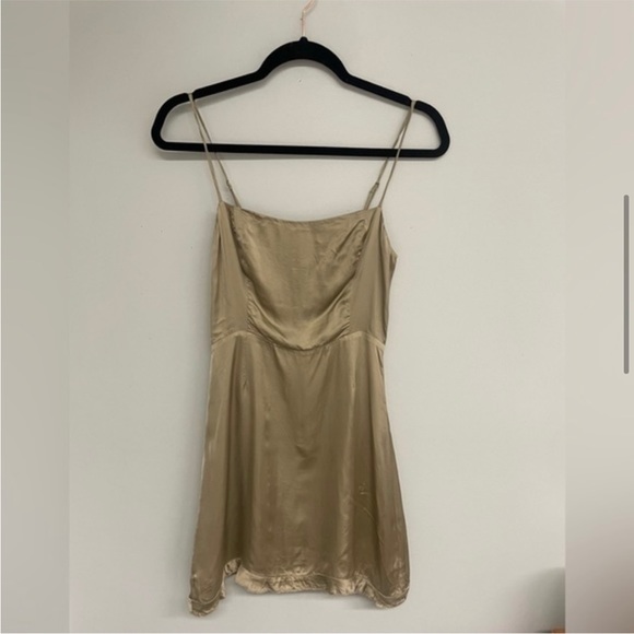 Wilfred Vegan Silk Skye Slip Dress from Aritzia - Picture 7 of 10